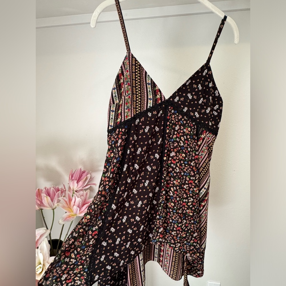 NWOT Alice + Olivia Handkerchief Floral Midi Swing Dress Size:6